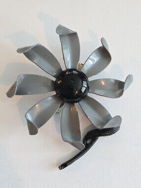 Vintage flower brooch tone floral pin enamel grey gray black